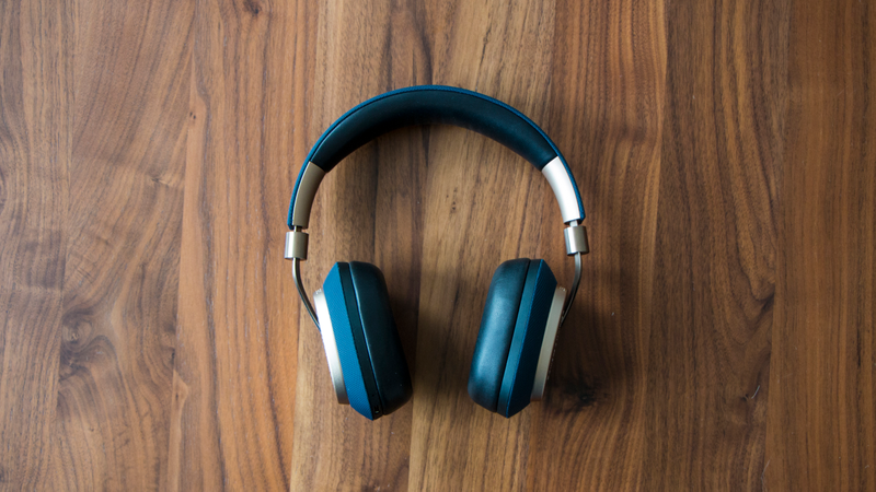 Illustration for article titled Bowers & Wilkins' New Noise-Cancelling Wireless Headphones Blew My Mind